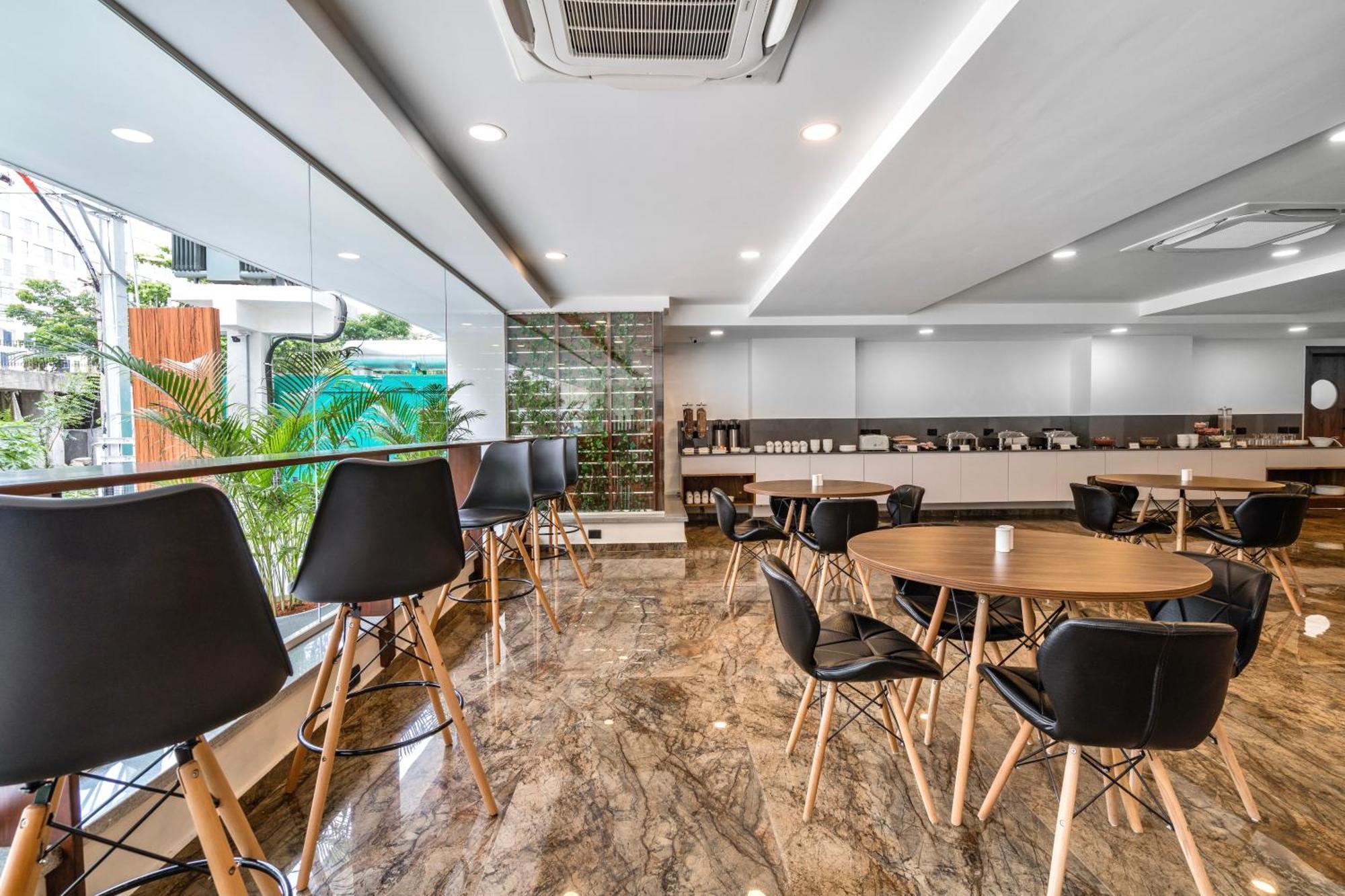 Skyla Studios & Suites - Hitech City Hyderabad Esterno foto